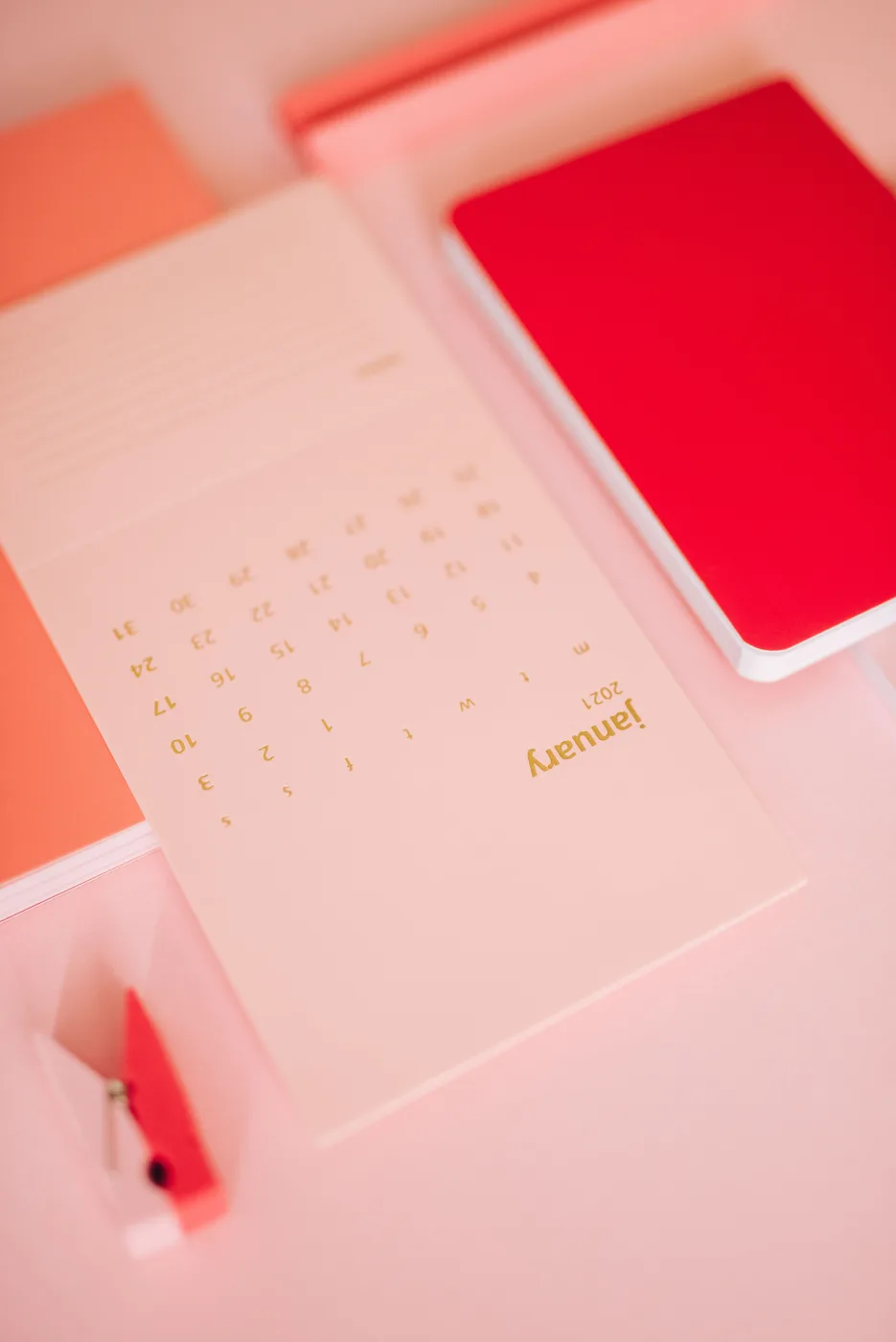 Calendrier et carnet pour organiser les rendez-vous d’épilation laser